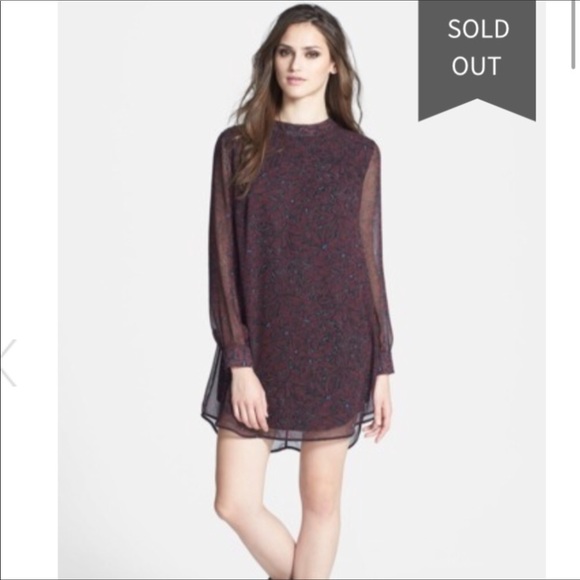 Astr Dresses & Skirts - ASTR sz L long sleeve cutout floral tunic dress